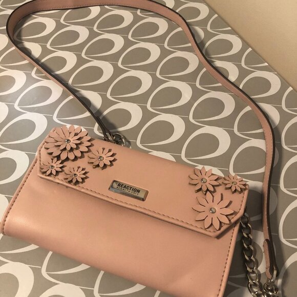 Kenneth Cole Reaction Crossbody Bag in Light Pink - Picture 1 of 3